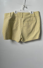 Load image into Gallery viewer, Ann Taylor Womens Yellow Geometric Flat Front Slash Pockets Chino Shorts Size 14
