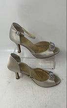 Load image into Gallery viewer, Angela Nuran Womens Marquesa Silver Peep Toe Ankle Strap Sandals Size 6.5
