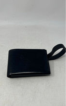 Load image into Gallery viewer, Unbranded Mens Black Leather Lightweight Bifold Wallet With Strap
