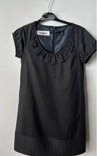 Load image into Gallery viewer, Gap Womens Gray Short Sleeve Ruffle Scoop Neck Back-Zip Shift Dress Size 10
