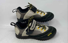Load image into Gallery viewer, Shimano Mens SH-M037W Multicolor SPD 2 Bolt Low Top Lace-Up Cycling Shoes Size 6
