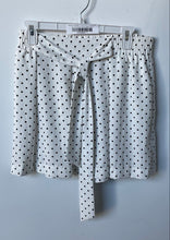 Load image into Gallery viewer, Zara Womens White Black Polka Dot Elastic Waist Pull-On Mini Skirt Size Medium
