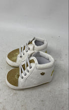 Load image into Gallery viewer, Juicy Couture Baby Girls Saratoga White Gold Slip-On Sneaker Shoes Sz 3M In Box

