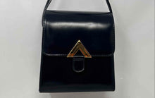 Load image into Gallery viewer, Unbranded Womens Black Gold-Tone Leather Shoulder Strap Crossbody Bag
