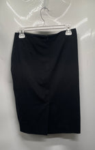 Load image into Gallery viewer, Victoria's Secret Womens Black Back Zip Straight &amp; Pencil Skirt Size 4
