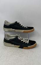 Load image into Gallery viewer, Dolce Vita Mens Black White Low Top Lace-Up Sneakers Shoes Size 9.5
