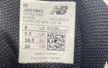 Load image into Gallery viewer, New Balance Boys 4040 V5 J4040BK5 Black White Lace-Up Baseball Cleats Size 8M
