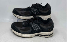 Load image into Gallery viewer, New Balance Kids 2002 GC2002BK White Black Lace-Up Sneaker Shoes Size 7M
