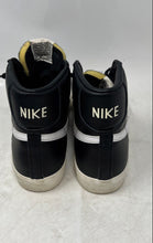Load image into Gallery viewer, Nike Mens Blazer Mid '77 Vintage BQ6806-002 Black White Sneaker Shoes Size 8.5
