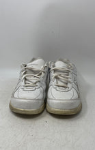 Load image into Gallery viewer, New Balance Womens 577 WW577WT White Low Top Lace-Up Sneaker Shoes Size 10 D
