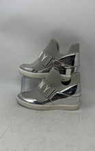 Load image into Gallery viewer, DKNY Womens Cosmos Silver Gray Wedge Heel Slip-On Sneaker Shoes Size 8.5M
