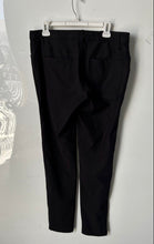 Load image into Gallery viewer, Lululemon Womens Black Flat Front Straight Leg Pockets Ankle Pants Size 32
