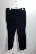 Load image into Gallery viewer, Ann Taylor Womens Black Curvy Straight Leg Cropped Pants Size 10P
