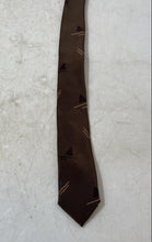 Load image into Gallery viewer, Enrico Sarchi Mens Brown Geometric Pattern Silk Keeper Loop Pointed Tie
