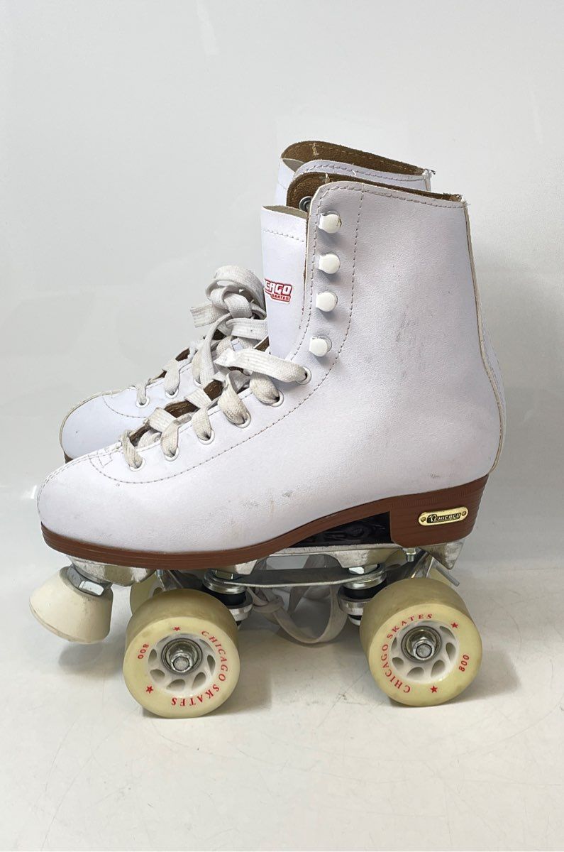 Chicago Womens Pro Star White Leather Lace-Up Quad Wheel Roller Skates Size 6