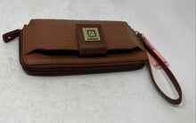 Load image into Gallery viewer, Stone Mountain Womens Brown Spring Bloom Embossed Leather Wristlet Wallet W/ Tag
