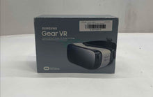 Load image into Gallery viewer, Samsung Gear VR Bluetooth 360 Degrees Smartphone Headset Not Tested
