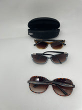 Load image into Gallery viewer, Simply Vera, T. Hilfiger, Tifosi Women's/Men's Multicolored Sunglasses. (3 Pcs).
