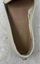 Load image into Gallery viewer, Aldo Womens Hollie 1075091 Beige Round Toe Slip-On Loafer Shoes Size 6M
