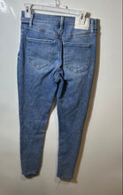 Load image into Gallery viewer, Express Womens Blue Denim Medium Wash Pockets Skinny Leg Jeans Size 8R

