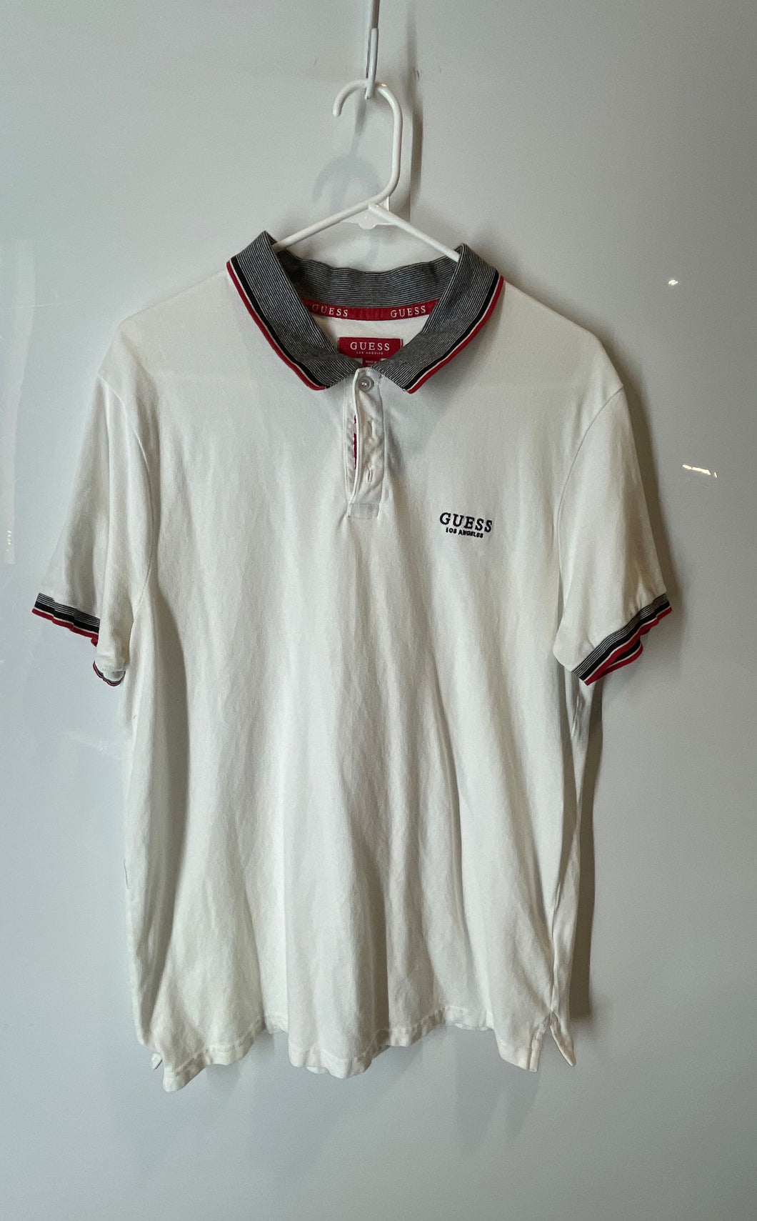 Guess Mens White Black Red Short Sleeve Collared Polo Shirt Size Large