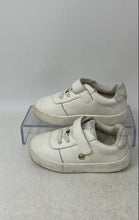 Load image into Gallery viewer, Michael Kors Unisex Kids White Low Top Hook &amp; Loop Sneakers Shoes Size 7
