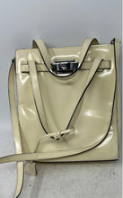 Load image into Gallery viewer, Suarez New York Womens Beige Bottom Studs Inner Pockets Shoulder Crossbody Bag
