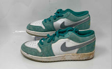 Load image into Gallery viewer, Nike Girls Air Jordan 1 Low SE DQ8244-301 Green White Sneaker Shoes Size 6.5Y
