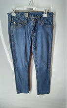 Load image into Gallery viewer, True Religion Womens Blue Medium Wash Pockets Denim Straight Leg Jeans Size 28
