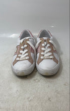 Load image into Gallery viewer, Guess Womens Gesia White And Pink Low Top Lace-Up Sneaker Shoes Size 9M
