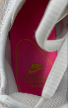 Load image into Gallery viewer, Nike Womens Air Max Motion 2 CI6515-100 Multicolor Running Shoes Size 9
