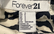 Load image into Gallery viewer, Forever 21 Womens Black &amp; White Animal Print Side Zip Bermuda Shorts Size S
