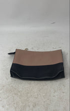 Load image into Gallery viewer, Kate Spade Womens Beige Black Colorblock Pebbled Leather Zip Top Wristlet Wallet
