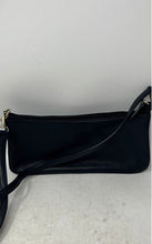 Load image into Gallery viewer, Giani Bernini Womens Black Leather Inner Pockets Top Zipper Shoulder Bag
