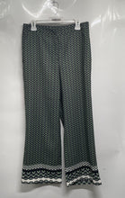 Load image into Gallery viewer, H&amp;M Womens Green Geometric Print Regular Fit Wide-Leg Dress Pants Size 10
