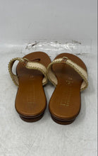 Load image into Gallery viewer, Italian Shoemakers Womens Brown Beige Flat Slip-On Thong Sandals Size 8.5
