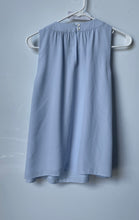 Load image into Gallery viewer, Brooks Brothers Womens Blue Sleeveless Round Neck Keyhole Blouse Top Size 6
