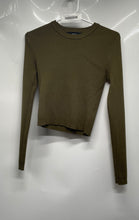 Load image into Gallery viewer, Forever 21 Womens Green Ribbed Knit Long Sleeve Crew Neck Cropped Top Size Large
