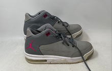 Load image into Gallery viewer, Nike Boys Jordan Flight Origin 3 820250-009 Gray Basketball Shoes Size 7.5Y
