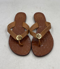 Load image into Gallery viewer, Authentic Tory Burch Womens Thora Brown Leather Flip Flop Sandals Size 6M Worn
