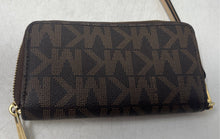 Load image into Gallery viewer, Michael Kors Womens Jet Set Brown Signature Inner Divider Zip-Around Wallet
