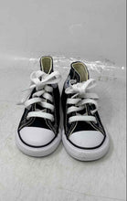 Load image into Gallery viewer, Converse Kids Chuck Taylor All Star High 7J231 Black White Sneaker Shoes Size 5
