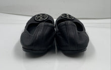 Load image into Gallery viewer, Authentic Tory Burch Womens Black Slip-On Ballet Flats Size 6.5M Damaged
