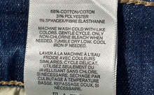 Load image into Gallery viewer, Express Womens Blue Denim 5 Pocket Design High-Rise Wide-Leg Cropped Jeans Sz 6
