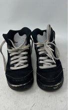 Load image into Gallery viewer, Nike Kids Jordan 5 Retro HF3978-001 Black Silver Tone Sneaker Shoes Size 1.5Y
