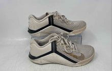 Load image into Gallery viewer, Nike Womens Metcon 6 Tan Gray Gold Low Top Lace-Up Sneaker Shoes Size 6.5
