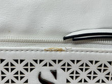 Load image into Gallery viewer, Authentic Simply Vera Vera Wang Womens White Inner Pocket Crossbody Bag Stained
