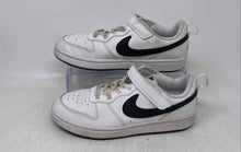Load image into Gallery viewer, Nike Boys Court Borough Low Recraft DV5457-104 White Black Sneakers Shoes Sz 2Y
