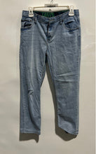 Load image into Gallery viewer, Levi's Girls 511 Blue Denim Pockets Medium Wash Straight Leg Jeans Size 18R
