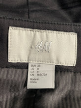 Load image into Gallery viewer, H&amp;M Womens Black Button Front Pockets Straight &amp; Pencil Skirt Size 8
